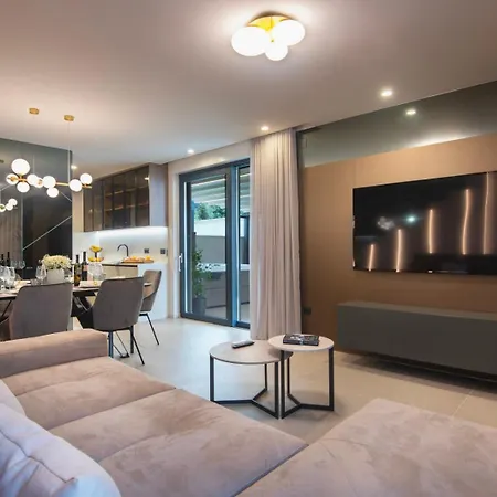 Seasons Luxury Apartmán *